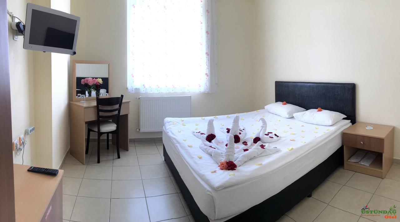 Ustundag Otel Keciborlu Esterno foto