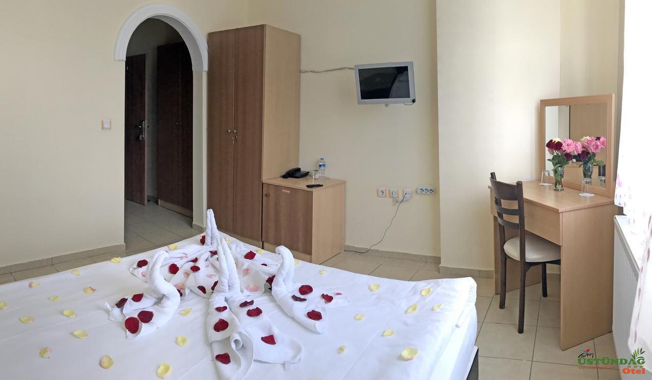 Ustundag Otel Keciborlu Esterno foto