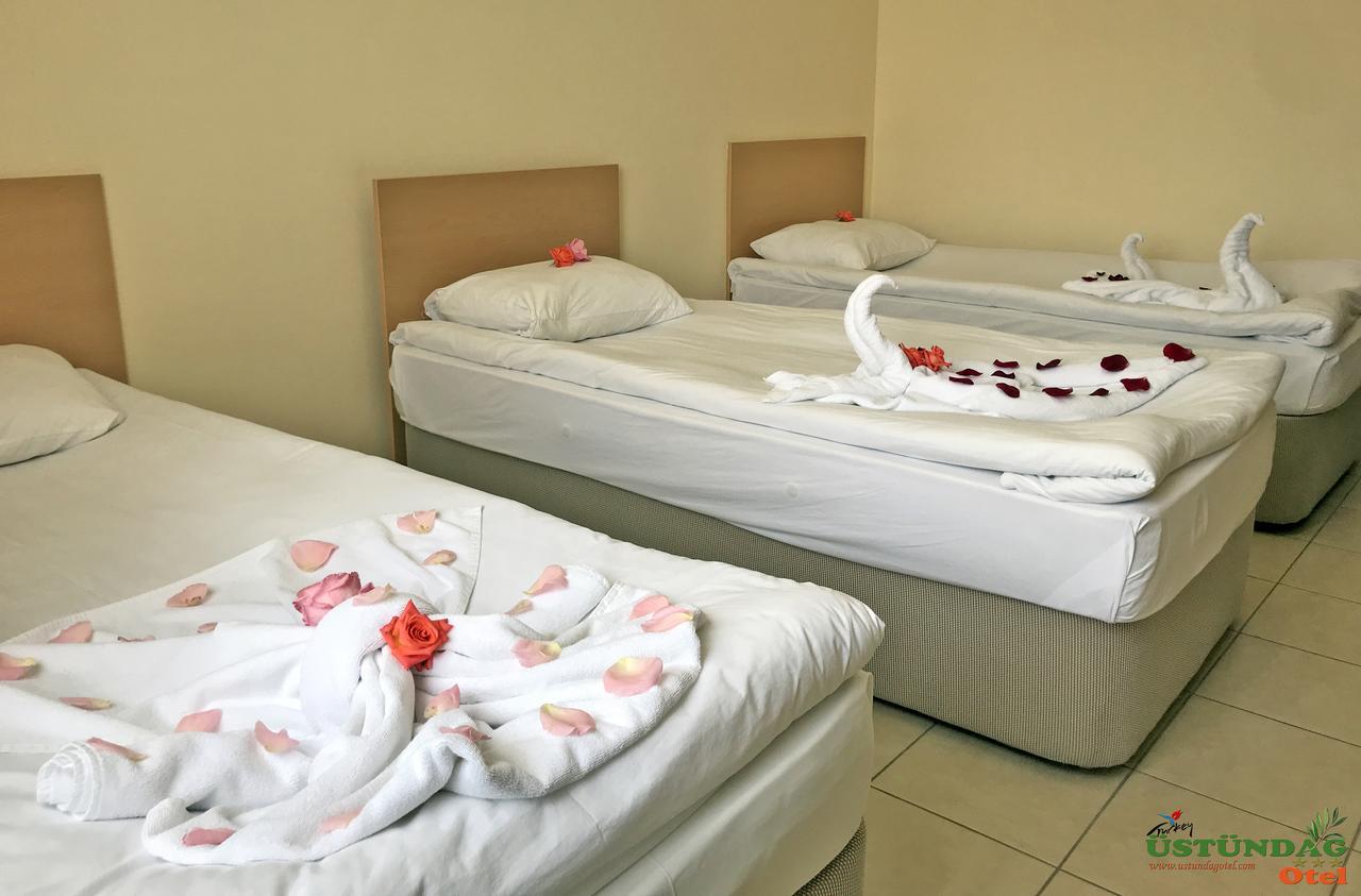Ustundag Otel Keciborlu Esterno foto