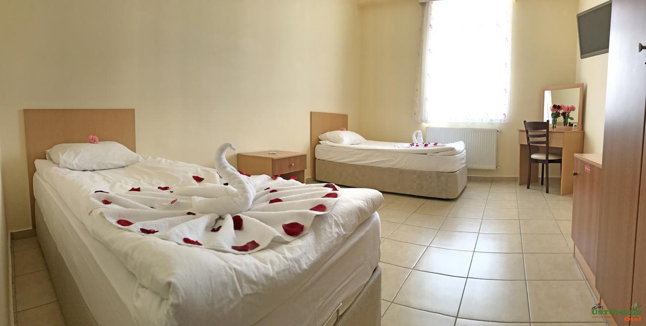Ustundag Otel Keciborlu Esterno foto
